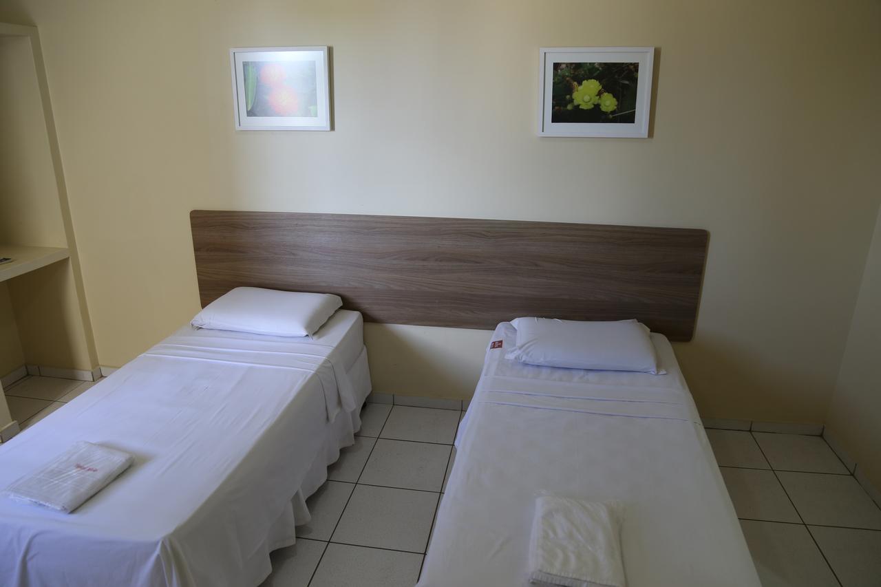 Hotel Melo Montes Claros Kültér fotó